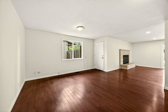 1680 Brookhurst Street, Medford, OR 97504