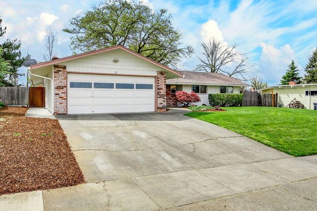 1680 Brookhurst Street, Medford, OR 97504