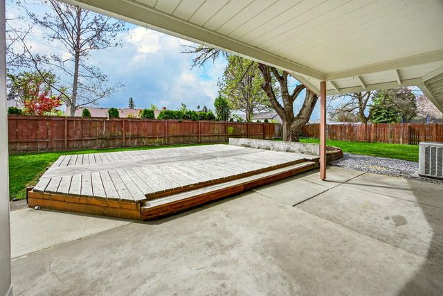 1680 Brookhurst Street, Medford, OR 97504