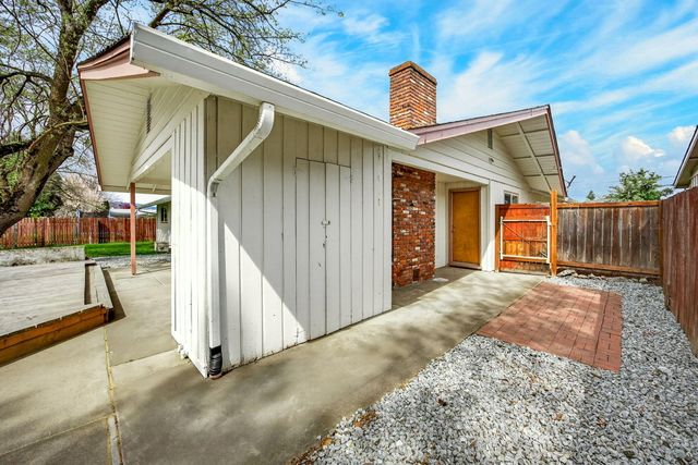 1680 Brookhurst Street, Medford, OR 97504