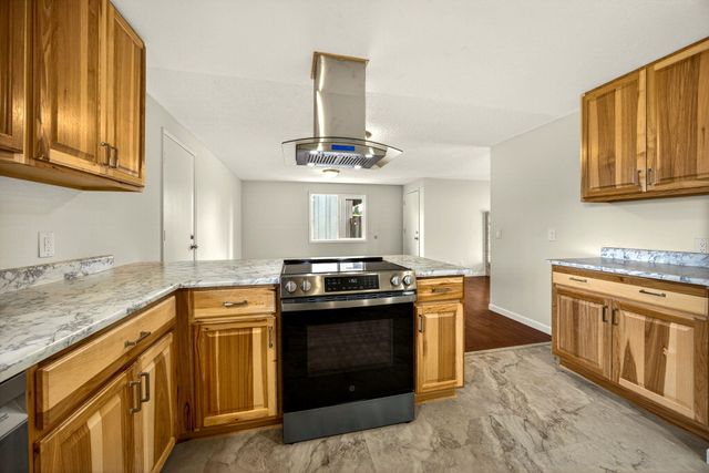 1680 Brookhurst Street, Medford, OR 97504