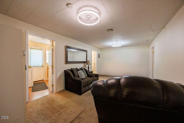 2941 Sylvia Road, Medford, OR 97502