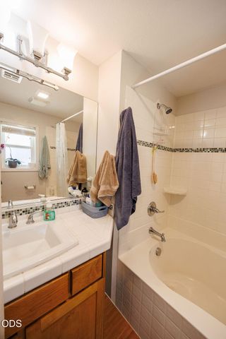 2941 Sylvia Road, Medford, OR 97502