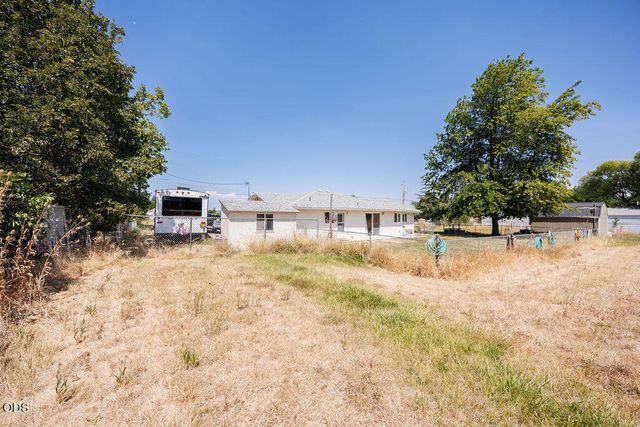 2941 Sylvia Road, Medford, OR 97502