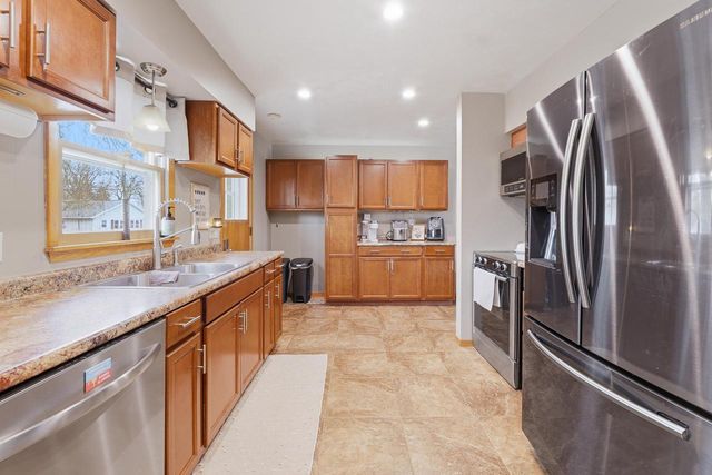 626 Vine STREET, Fond Du Lac, WI 54935