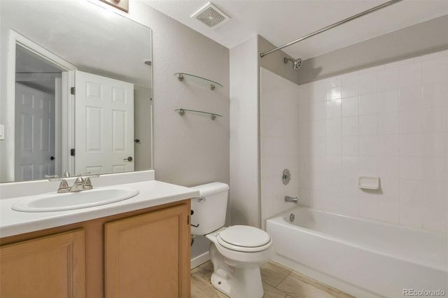 12555 E Tennessee Circle 303, Aurora, CO 80012