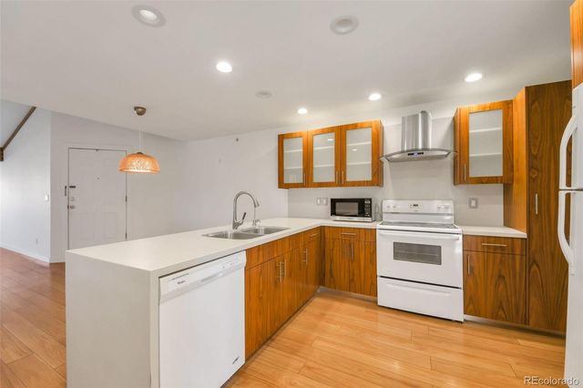 12555 E Tennessee Circle 303, Aurora, CO 80012