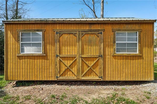 3833 Wesseck Drive, High Point, NC 27265