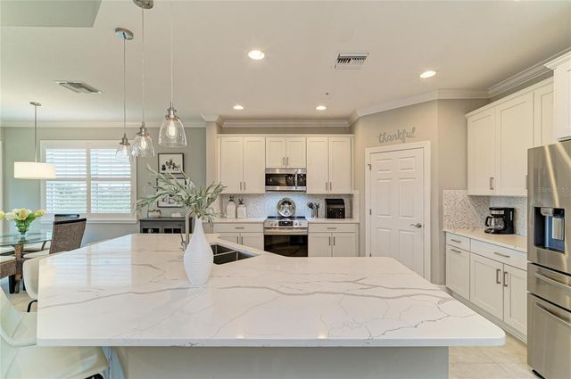 202 BELLA VISTA TERRACE 28D, Nokomis, FL 34275