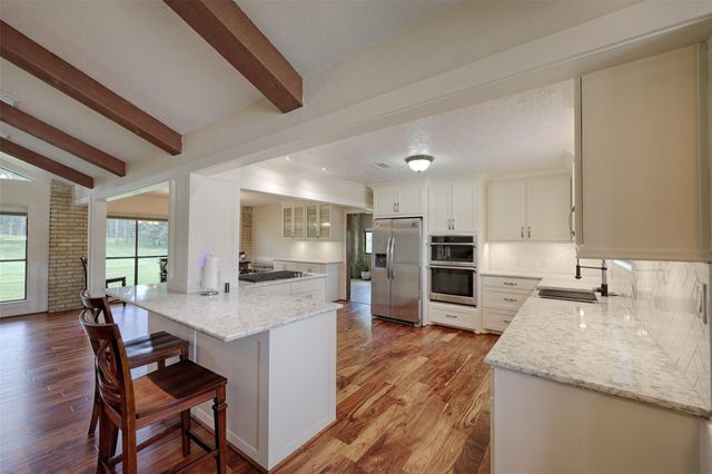 3 Cherry Hill Drive, Conroe, TX 77304