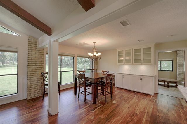 3 Cherry Hill Drive, Conroe, TX 77304