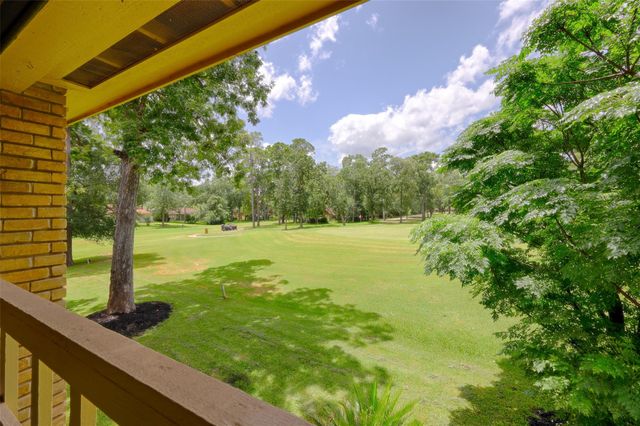 3 Cherry Hill Drive, Conroe, TX 77304