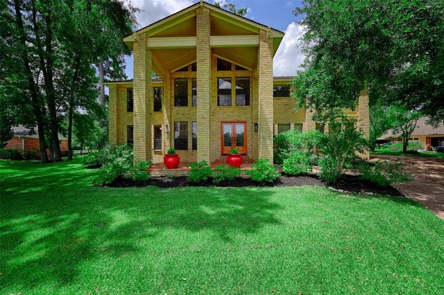 3 Cherry Hill Drive, Conroe, TX 77304