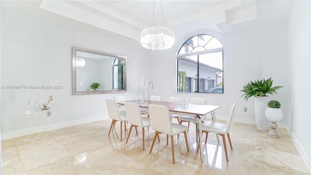 6950 SW 97th Ave, Miami, FL 33173