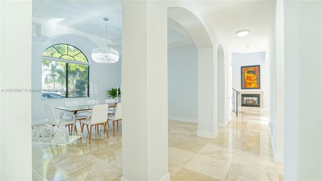 6950 SW 97th Ave, Miami, FL 33173