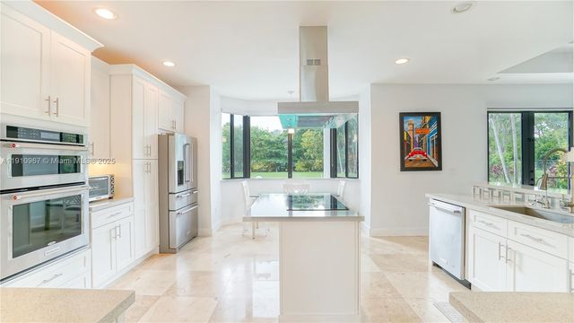 6950 SW 97th Ave, Miami, FL 33173