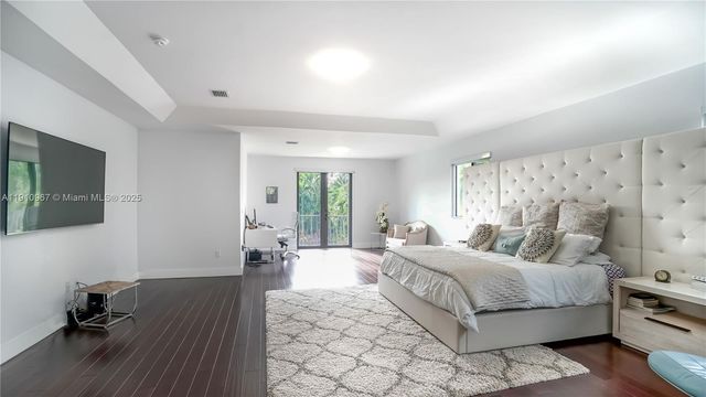 6950 SW 97th Ave, Miami, FL 33173