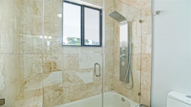 6950 SW 97th Ave, Miami, FL 33173