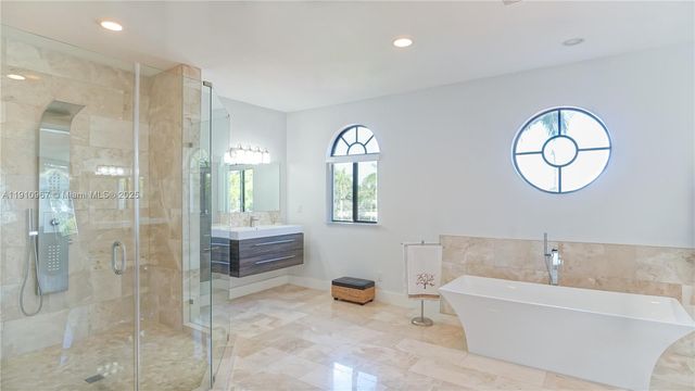 6950 SW 97th Ave, Miami, FL 33173