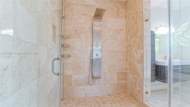 6950 SW 97th Ave, Miami, FL 33173