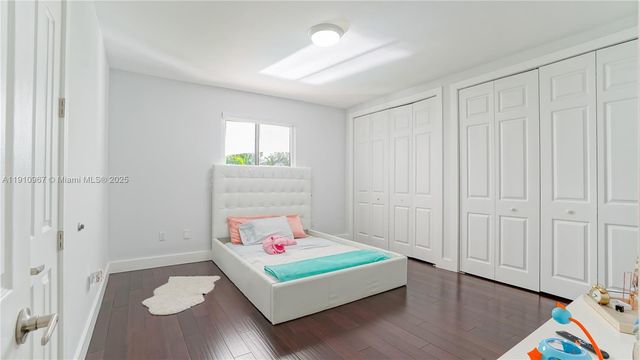 6950 SW 97th Ave, Miami, FL 33173