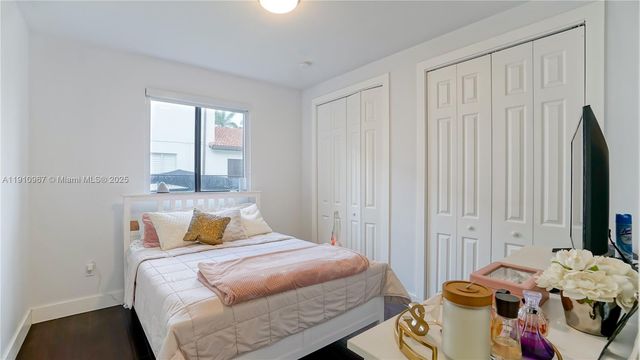 6950 SW 97th Ave, Miami, FL 33173