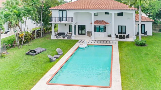 6950 SW 97th Ave, Miami, FL 33173