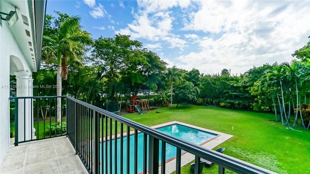 6950 SW 97th Ave, Miami, FL 33173