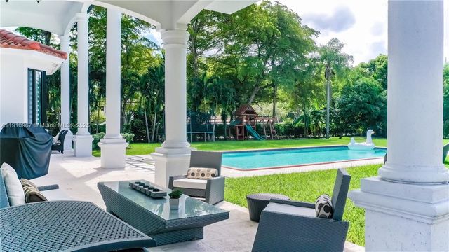 6950 SW 97th Ave, Miami, FL 33173