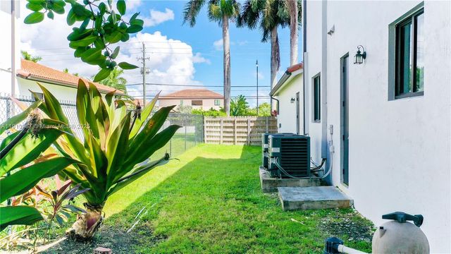 6950 SW 97th Ave, Miami, FL 33173