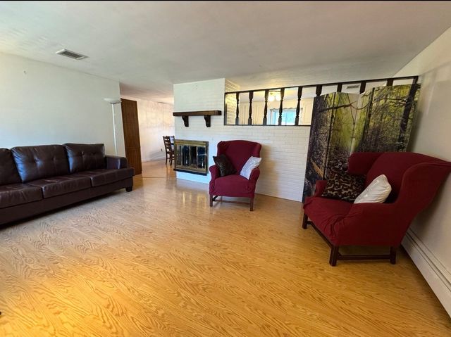12 Reed Rd, Peabody, MA 01960