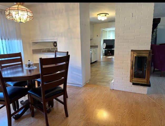 12 Reed Rd, Peabody, MA 01960