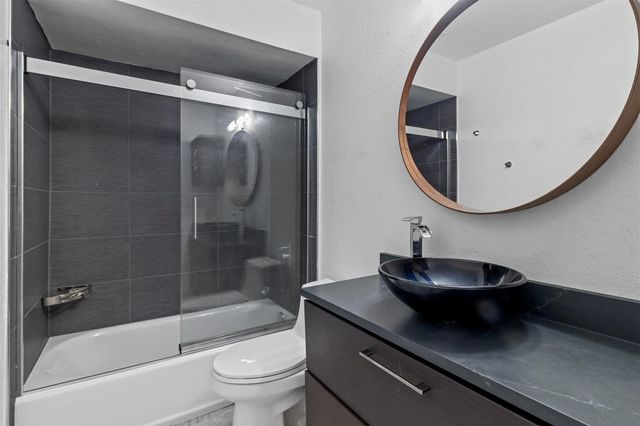 2400 Jupiter Road E2, Plano, TX 75074