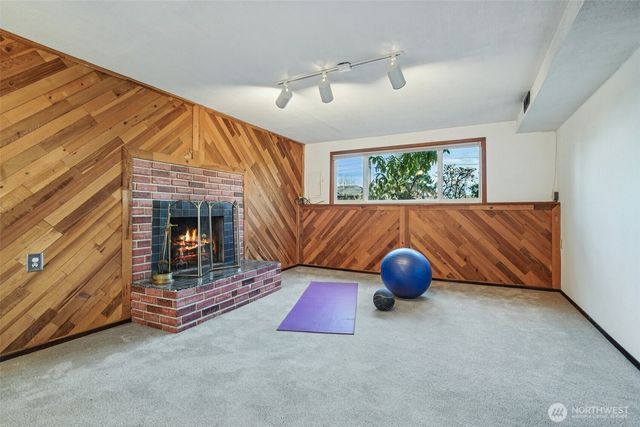 6732 14th Avenue SW, Seattle, WA 98106