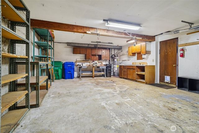 6732 14th Avenue SW, Seattle, WA 98106