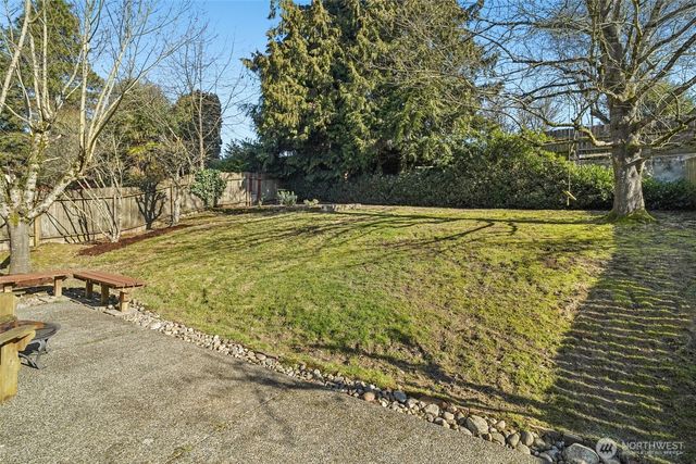 6732 14th Avenue SW, Seattle, WA 98106