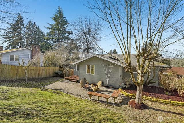 6732 14th Avenue SW, Seattle, WA 98106