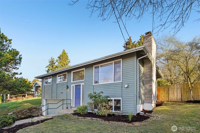 6732 14th Avenue SW, Seattle, WA 98106