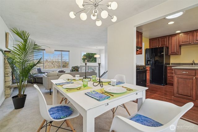 6732 14th Avenue SW, Seattle, WA 98106