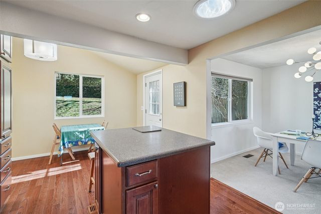 6732 14th Avenue SW, Seattle, WA 98106