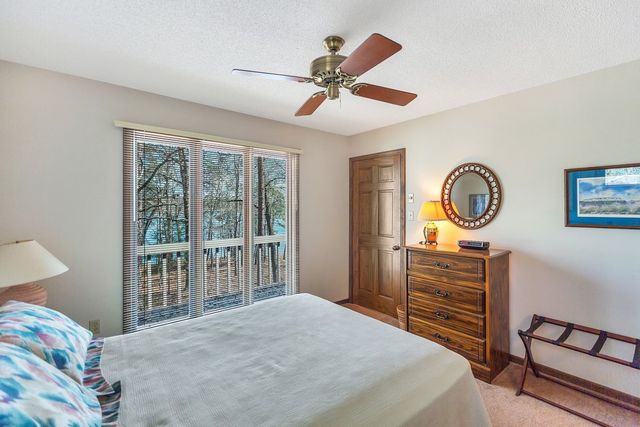 738 Seminole Point Road, Fair Play, SC 29643