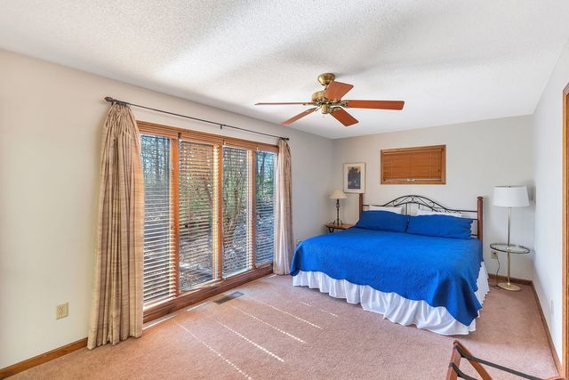 738 Seminole Point Road, Fair Play, SC 29643