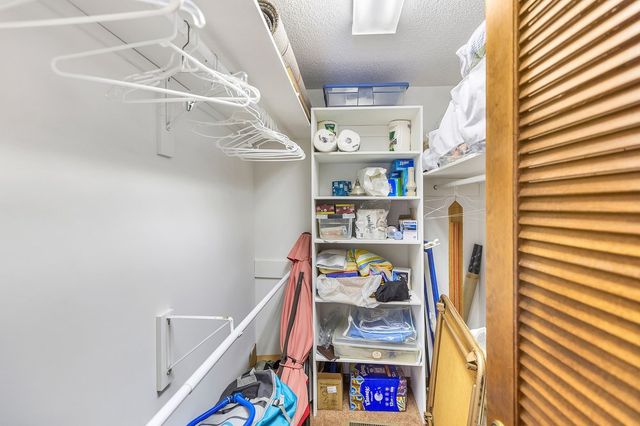 738 Seminole Point Road, Fair Play, SC 29643