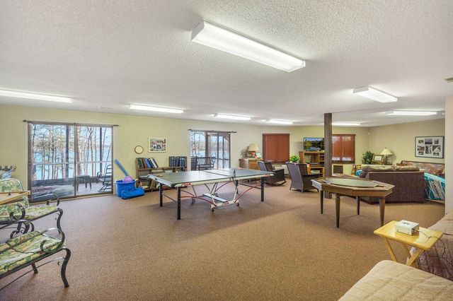 738 Seminole Point Road, Fair Play, SC 29643