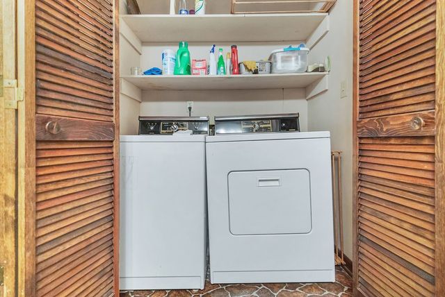 738 Seminole Point Road, Fair Play, SC 29643