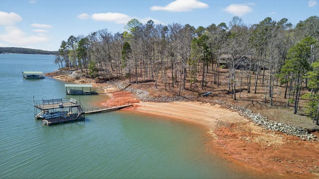 738 Seminole Point Road, Fair Play, SC 29643