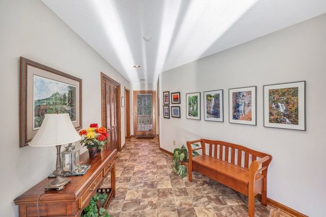 738 Seminole Point Road, Fair Play, SC 29643