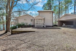 738 Seminole Point Road, Fair Play, SC 29643