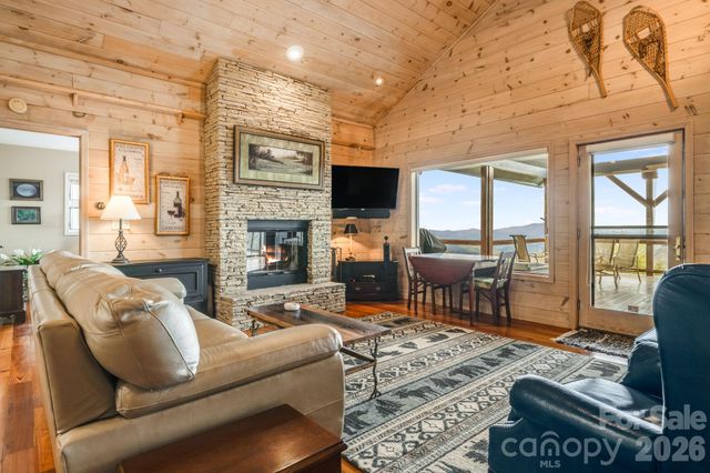 234 Upper Lookout Drive, Mars Hill, NC 28754