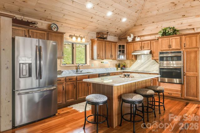 234 Upper Lookout Drive, Mars Hill, NC 28754